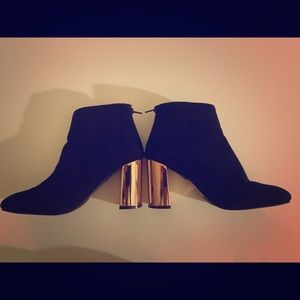 Black rose gold heeled boots